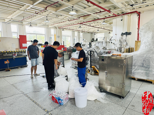 客戶(hù)現(xiàn)場(chǎng)試機(jī)圓滿(mǎn)成功，我司設(shè)備性能獲高度認(rèn)可